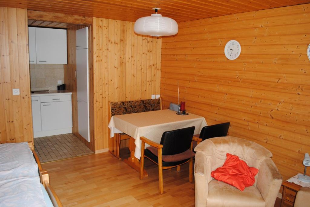 Studio Glaus Apartment Wilderswil Bilik gambar